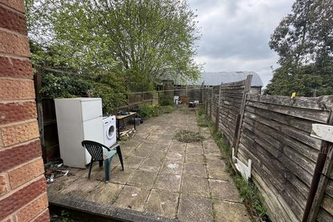 3 bedroom terraced house to rent, Rathbone Road, Smethwick B67