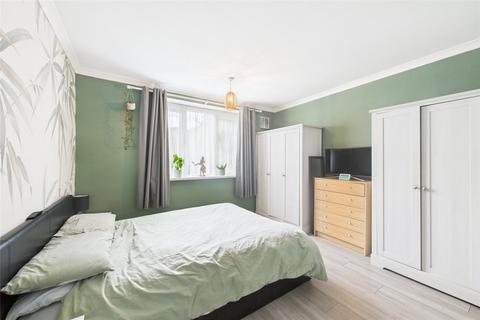 2 bedroom maisonette for sale, Hawley Lane, Farnborough, Hampshire, GU14