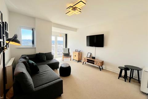 2 bedroom apartment for sale, Kingfisher Court, Gateshead