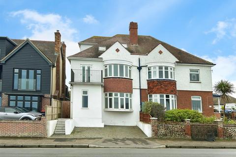 Western Esplanade, Herne Bay