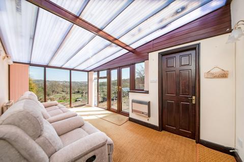 3 bedroom semi-detached house for sale, St. Helens Gate, Huddersfield, HD4