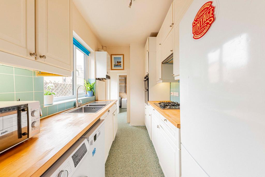 Kitchen (1)