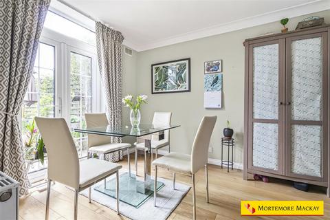 27 Lower Kenwood Avenue, Enfield, EN2 7LT