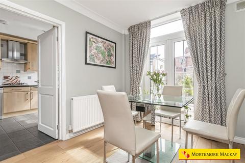 27 Lower Kenwood Avenue, Enfield, EN2 7LT