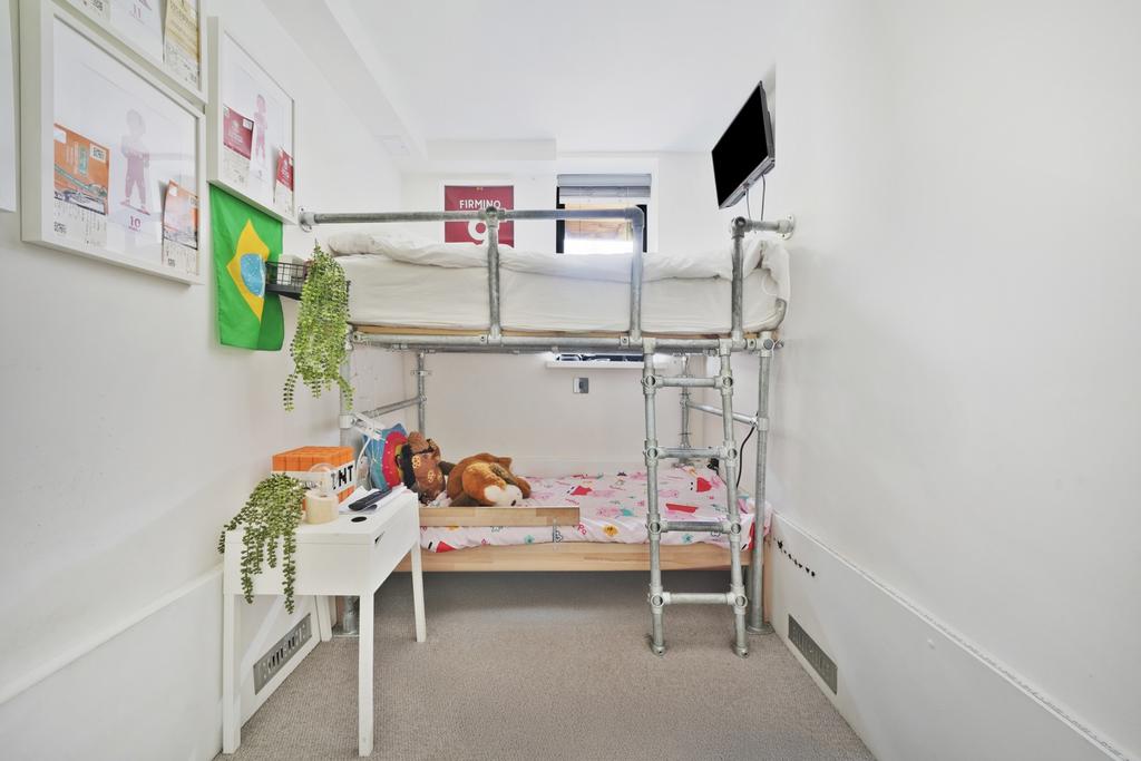 Bedroom2