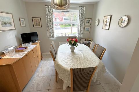 4 bedroom detached house for sale, Oakville Drive, Birmingham B31