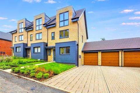 3 bedroom semi-detached house for sale, New House Farm Drive, Birmingham B31