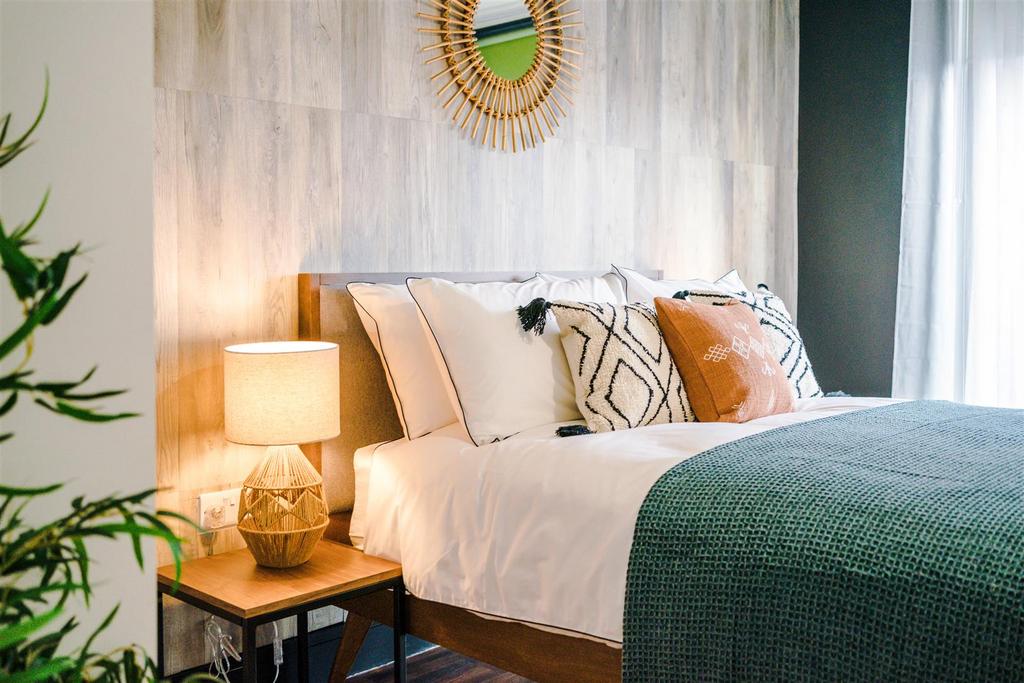 13 green to headboard copy (1).jpg