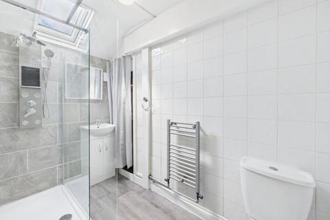 1 bedroom terraced bungalow to rent, St. Enochs Road, Bradford