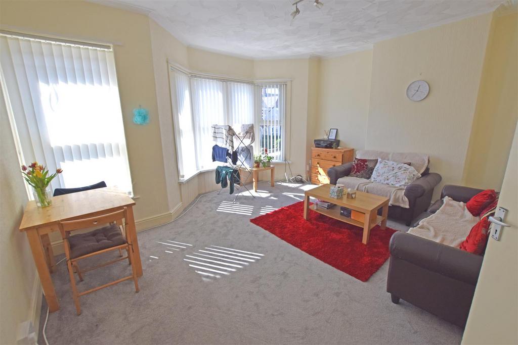 F/F Flat Lounge
