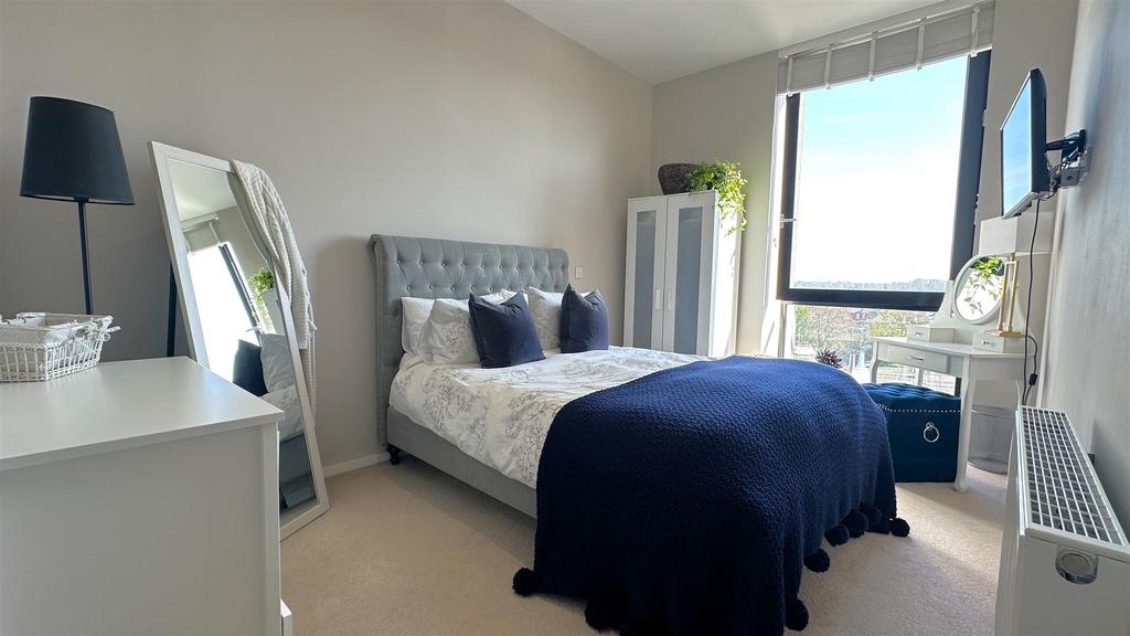 Bedroom.JPG