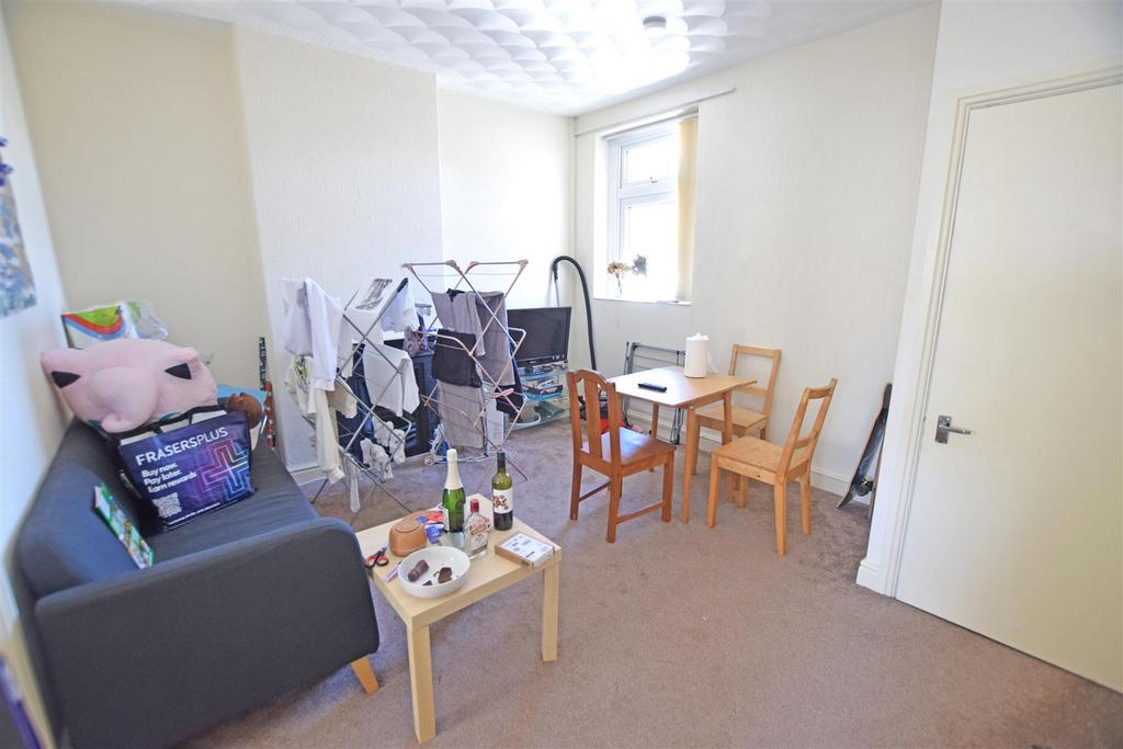 F/F Flat Lounge