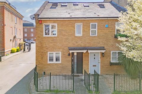 3 bedroom house for sale, Redmans Road, Stepney Green