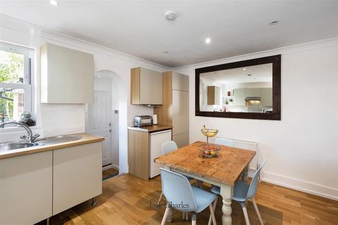 4 bedroom semi-detached house for sale, Colebrook Road, Tunbridge Wells