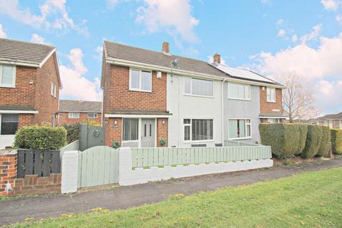 3 bedroom semi-detached house for sale, Iveston Road, Consett