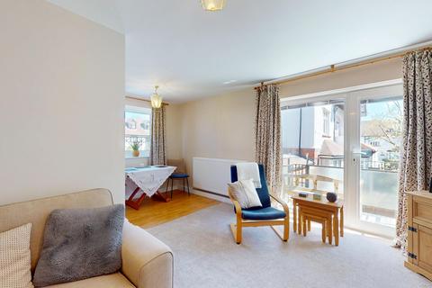 2 bedroom apartment for sale, Brentwood Court, North Parade, West Park, Leeds, West Yorkshire