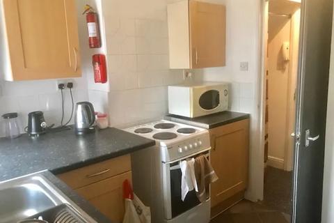 1 bedroom ground floor flat to rent, 22B Gregory Boulevard, Nottingham NG7
