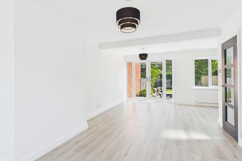 93 Marians Drive, Ormskirk, L39 1LG