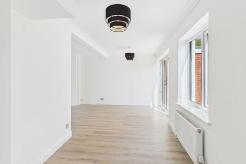 93 Marians Drive, Ormskirk, L39 1LG