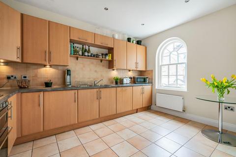 18 Abbeycroft Close, Astley, Manchester, M29 7TJ