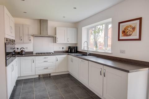 10 Gresley Way, Copcut, Droitwich, WR9 7JD