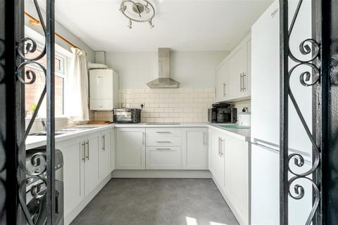 3 bedroom terraced house for sale, Laburnum Walk, Keynsham, Bristol