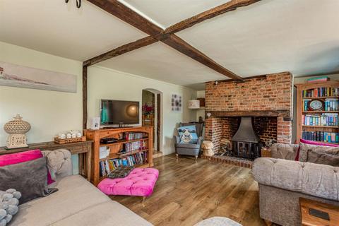 3 bedroom semi-detached house for sale, Bell Street, Great Baddow, Chelmsford