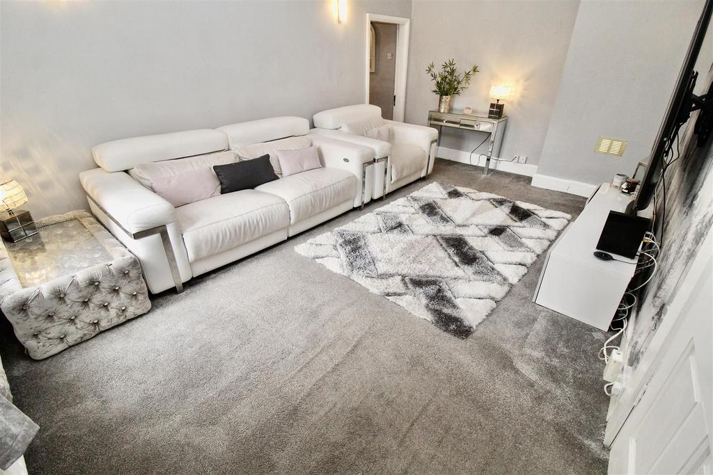 Secondary Lounge (self contained annex)