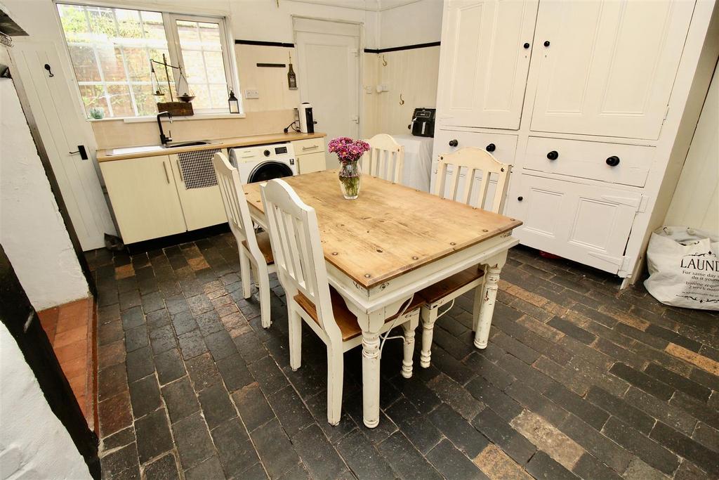 Secondary Kitchen (self contained annex)