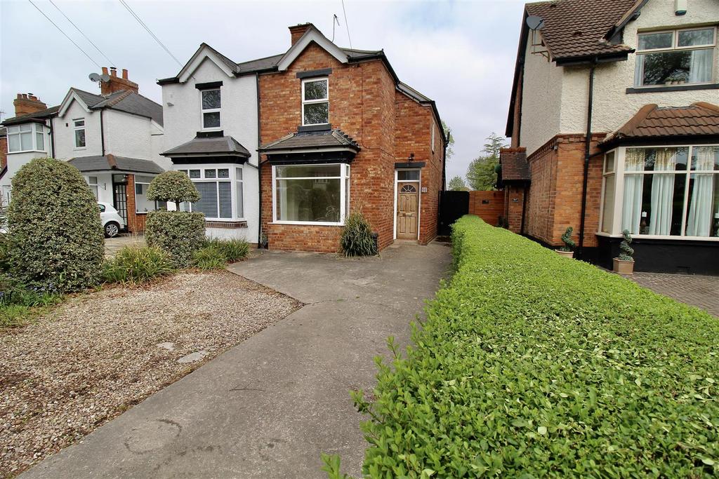 Front Garden/Driveway