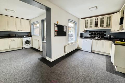 68 Alexandra Street, Thorne, Doncaster, DN8 4EY