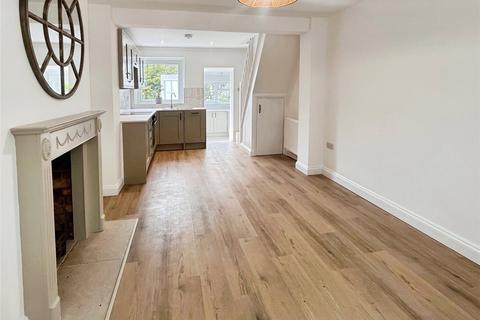 2 bedroom end of terrace house for sale, Weston Lane, Totland Bay, Isle of Wight