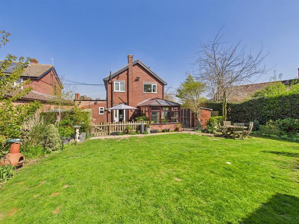 CAM01555 G0-PR0164-STILL026.jpg