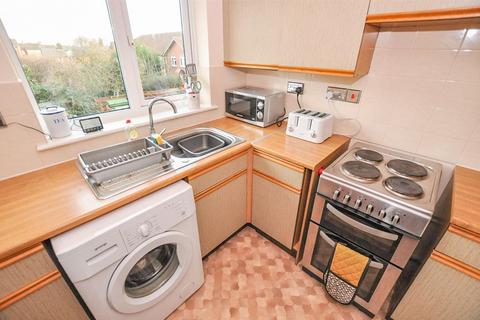 11 Broadlake Close, London Colney, St Albans, AL2 1NS