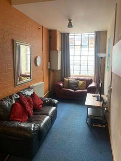 1 bedroom ground floor flat to rent, Russell Street, Nottingham NG7