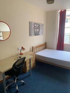 1 bedroom ground floor flat to rent, Russell Street, Nottingham NG7