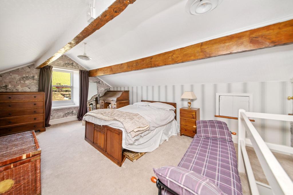 Attic room / bedroom six