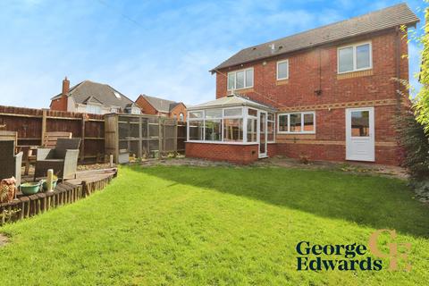4 bedroom detached house for sale, Bramley Close Moira DE12 6DX