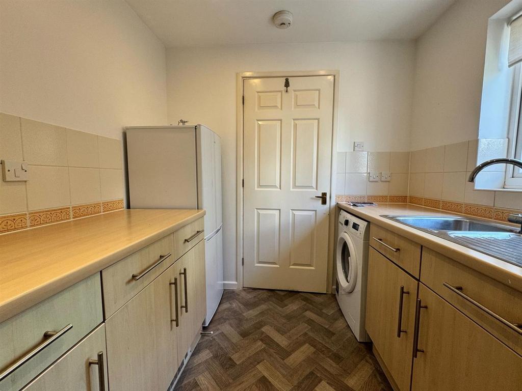 Kitchen 3.jpeg