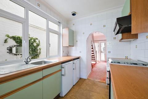 186 Chessington Road, Ewell, Epsom, KT19 9XA