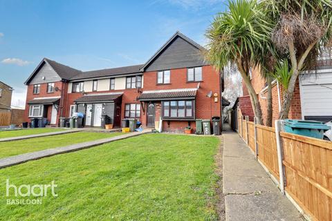 2 bedroom maisonette for sale, Kent View Road, Basildon