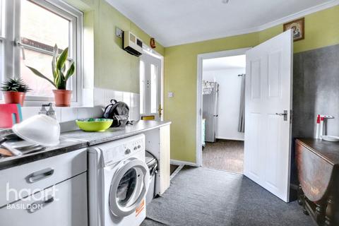 2 bedroom maisonette for sale, Kent View Road, Basildon