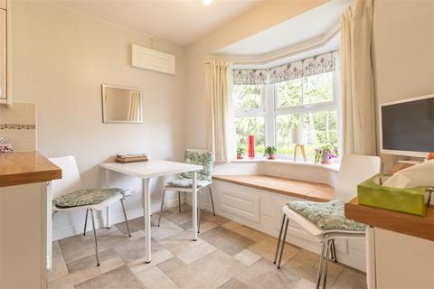 5 bedroom detached house for sale, Oakland Place, Buckhurst Hill