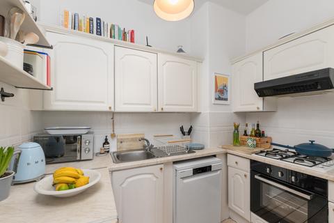 13 Pirniefield Place, Edinburgh, EH6 7PL