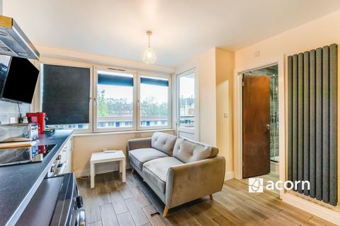 1 bedroom in a house share to rent, Mulvaney Way London Bridge SE1