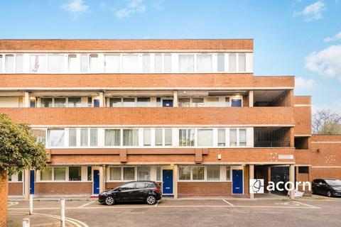1 bedroom in a house share to rent, Mulvaney Way London Bridge SE1