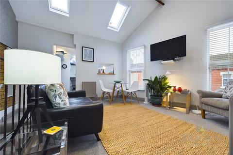 2 bedroom flat to rent, Northcote Street, Northampton NN2