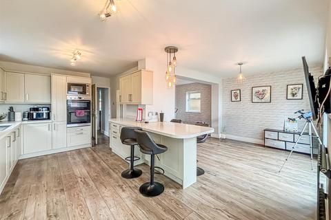 Oakwood, 2a Ambleside Gardens, Hullbridge, Hockley, SS5 6ES