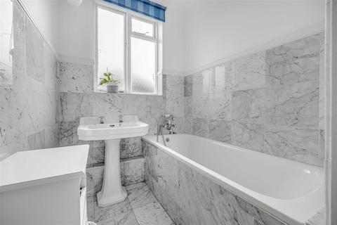 11a Borneo Street, London, SW15 1QQ