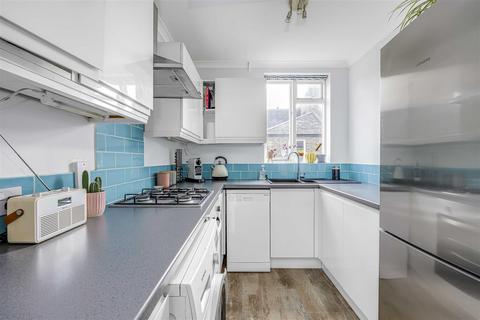 11a Borneo Street, London, SW15 1QQ